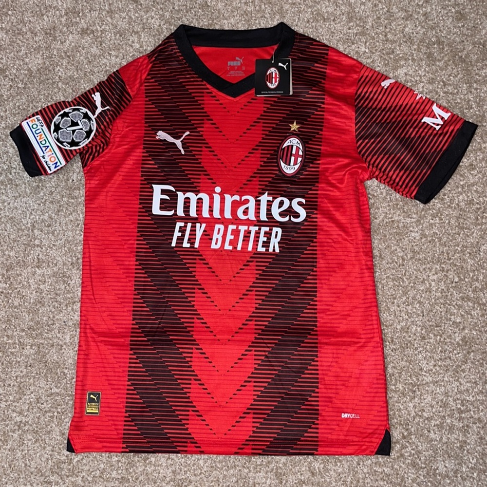 Puma AC Milan Rafael Leao 2023/2024 Men’s Home Soccer Jersey🆕 - Picture 5 of 10